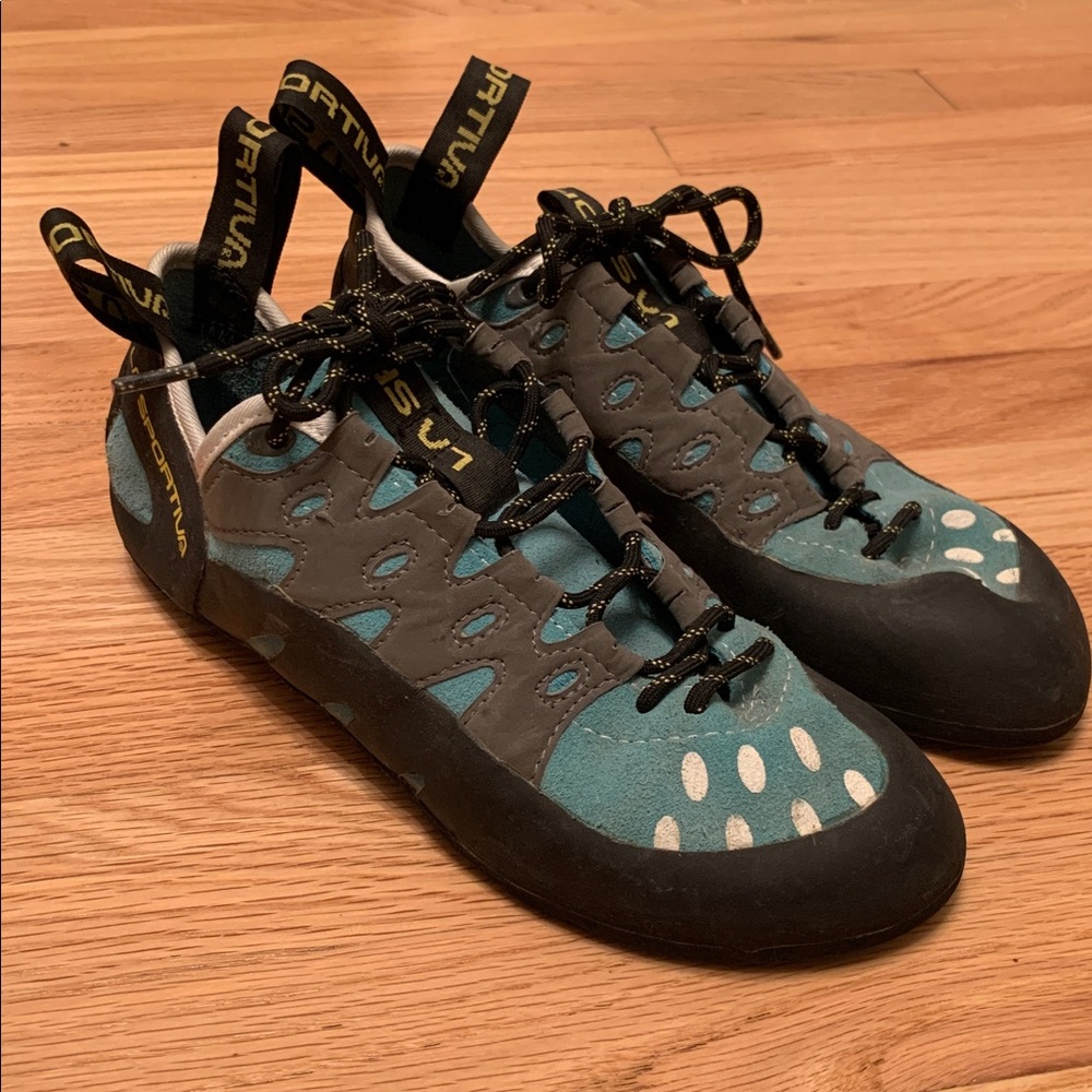 La Sportiva Tarantulace Women’s Climbing Shoe Blue Gray